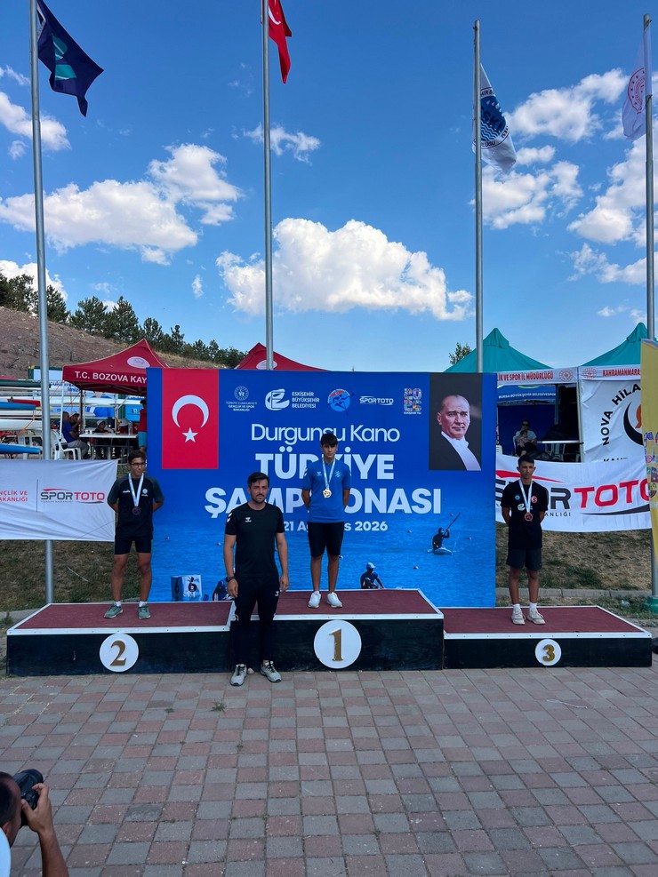eskisehirde-18-21-agustos-2026-tarihleri-arasinda-duzenlenen-durgunsu-kano-turkiye-sampiyonasi-rize-temsilcilerinin-adeta-sovuna-sahne-oldu-20.jpg