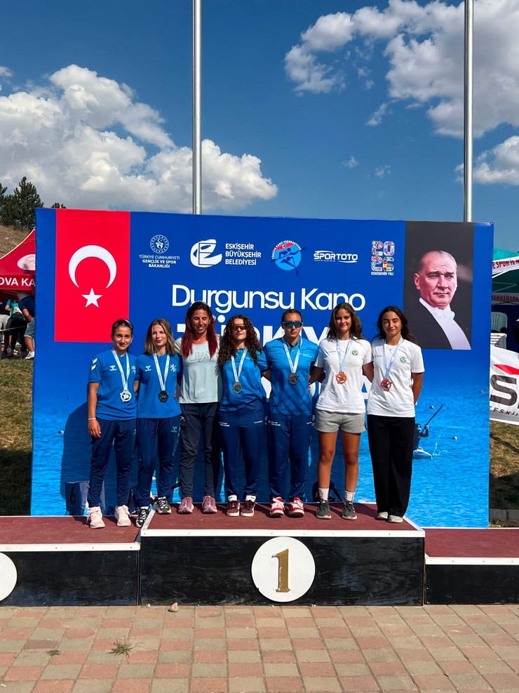 eskisehirde-18-21-agustos-2026-tarihleri-arasinda-duzenlenen-durgunsu-kano-turkiye-sampiyonasi-rize-temsilcilerinin-adeta-sovuna-sahne-oldu-3.jpg