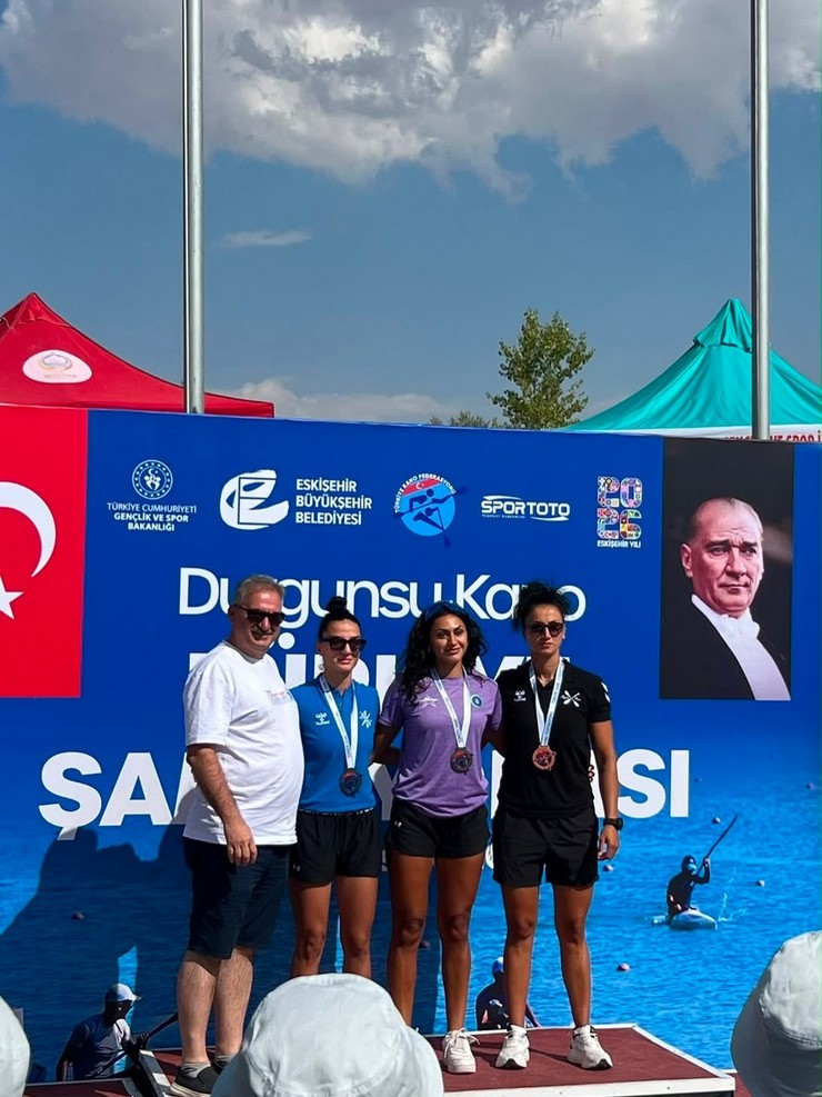 eskisehirde-18-21-agustos-2026-tarihleri-arasinda-duzenlenen-durgunsu-kano-turkiye-sampiyonasi-rize-temsilcilerinin-adeta-sovuna-sahne-oldu-7.jpg