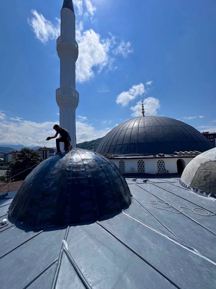 rize-il-muftulugu-findikli-ilcesinde-yapimi-surdurulen-ada-camii-ve-kuran-kursuna-destek-cagrisinda-bulundu-3.jpg