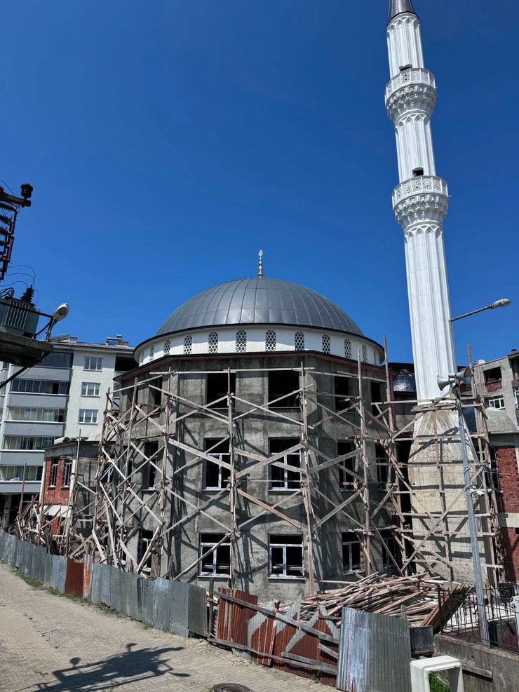 rize-il-muftulugu-findikli-ilcesinde-yapimi-surdurulen-ada-camii-ve-kuran-kursuna-destek-cagrisinda-bulundu-4.jpg