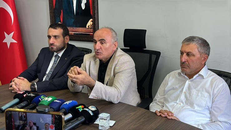 ak-parti-rize-milletvekili-av-harun-mertoglu-basin-toplantisi-rize-4.jpg