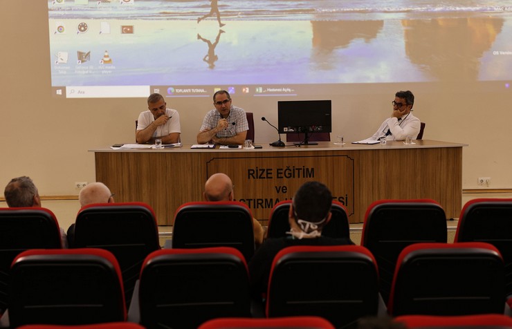 rize-sehir-hastanesi-icin-koordinasyon-kurulu-toplantisi-yapildi-3.jpg