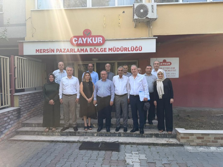 caykur-genel-muduru-yusuf-ziya-alim-mersinde-bayilerle-bir-araya-geldi-1.jpg