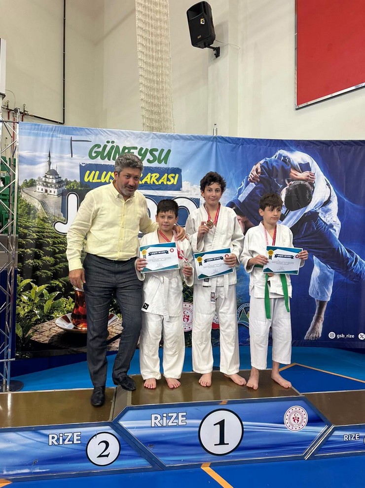 guneysuda-uluslararasi-judo-cay-kupasi-heyecani-sona-erdi-12.jpg