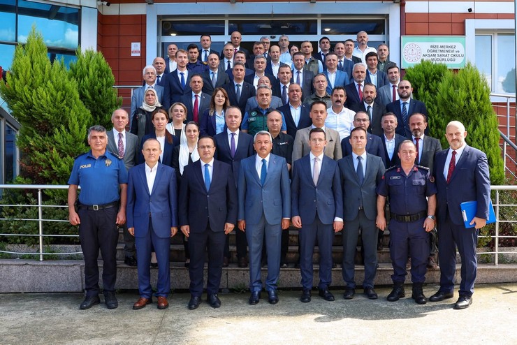 rizede-il-idare-sube-baskanlari-toplantisi-gerceklestirildi-001.jpg