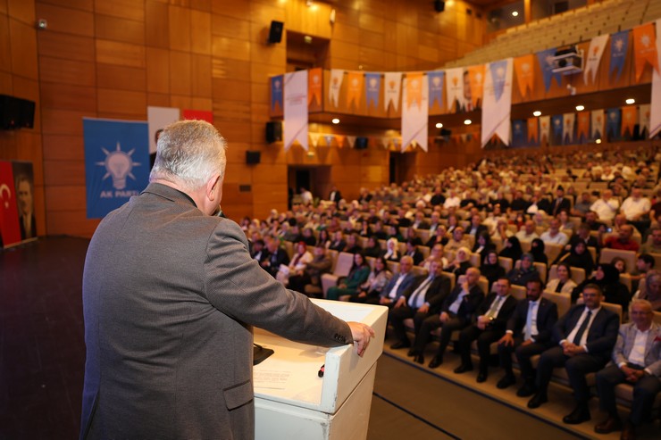 ismail-kahraman-kultur-merkezinde-duzenlenen-turkiye-yuzyili-sehirleri-ceyrek-asir-ortak-akil-bulusmalari-programi-4.jpg