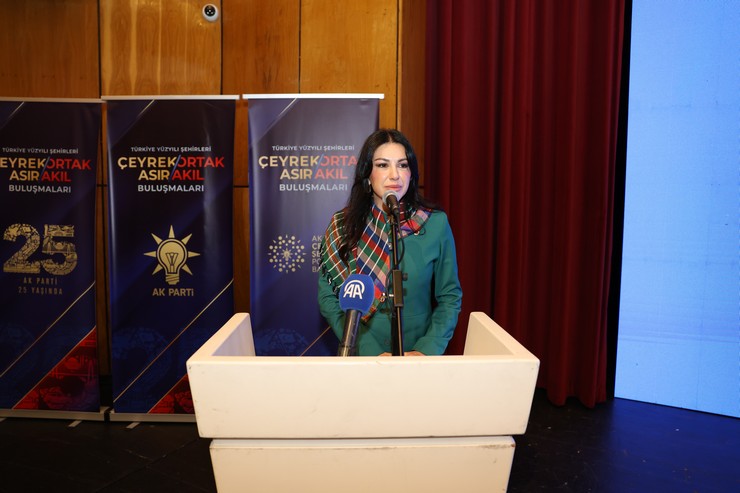smail-kahraman-kultur-merkezinde-duzenlenen-turkiye-yuzyili-sehirleri-ceyrek-asir-ortak-akil-bulusmalari-programi-8.jpg