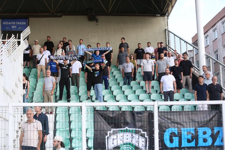 nesine-3-lig-1-grupta-sezonun-ilk-haftasinda-pazarspor-deplasmanda-galata-spor-kulubu-ile-golsuz-berabere-kaldi-4.jpg