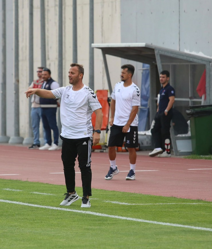 nesine-3-lig-1-grupta-sezonun-ilk-haftasinda-pazarspor-deplasmanda-galata-spor-kulubu-ile-golsuz-berabere-kaldi-7.jpg