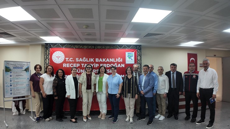 zoonotik-hastaliklar-ve-biyolojik-riskler-rize-bolge-toplantisi-gerceklestirildi-4.jpg