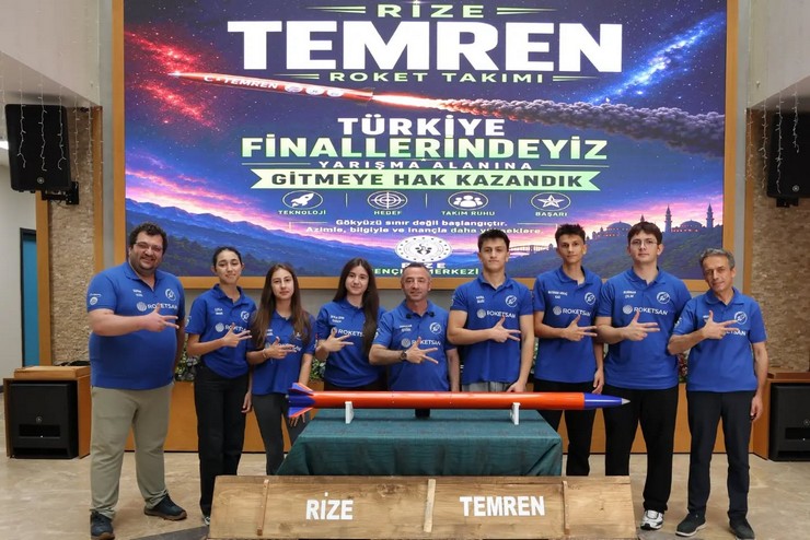 rizenin-genc-yetenekleri-teknofest-yolcusu-temren-roket-takimi-aksaraya-ugurlandi-1.jpg