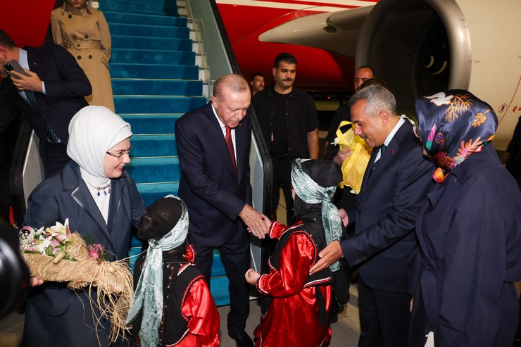 cumhurbaskani-erdogan-ana-ocagi-rizede-3.jpg