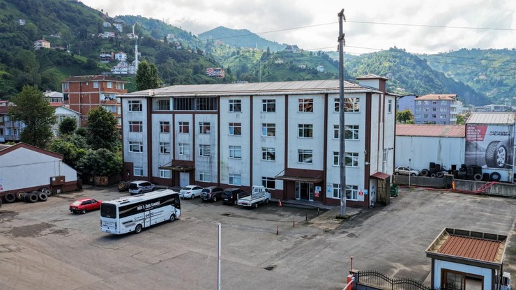 rize-il-ozel-idaresinin-engindere-yerleskesi-yikiliyor-ihale-22-eylulde-1.jpg