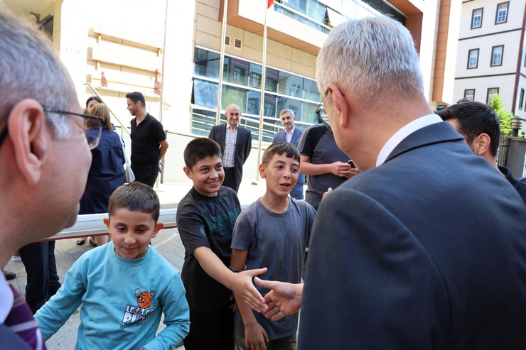 saglik-bakani-prof-dr-kemal-memisoglu-rizede-15.jpg