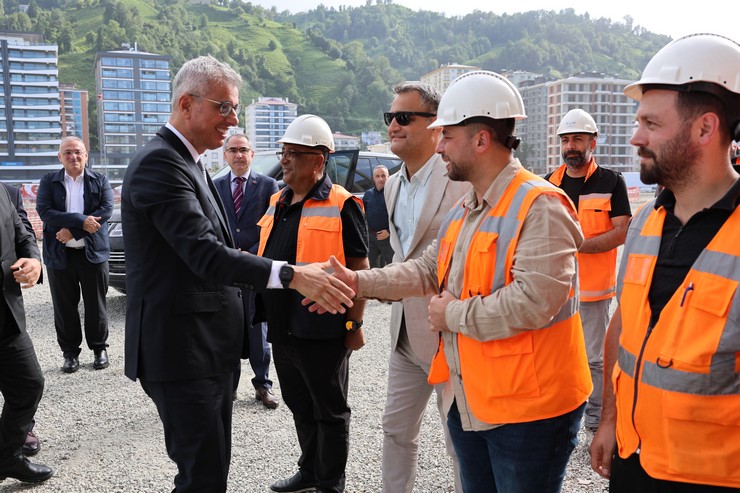 saglik-bakani-prof-dr-kemal-memisoglu-rizede-17.jpg