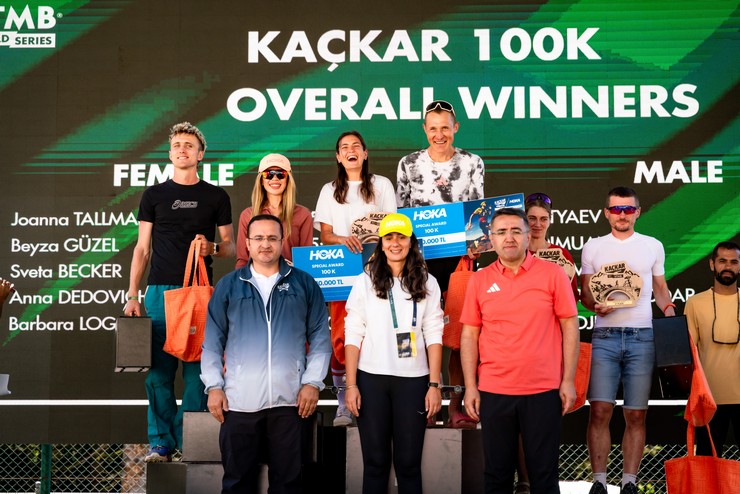 rizenin-camlihemsin-ilcesine-bagli-ayder-yaylasinda-dun-baslayan-ve-dunyanin-onemli-ultra-dag-maratonu-organizasyonlarindan-utmb-dunya-serisinin-turkiye-etabi-olan-kackar-by-utmb-tamamlandi-1-10.jpg