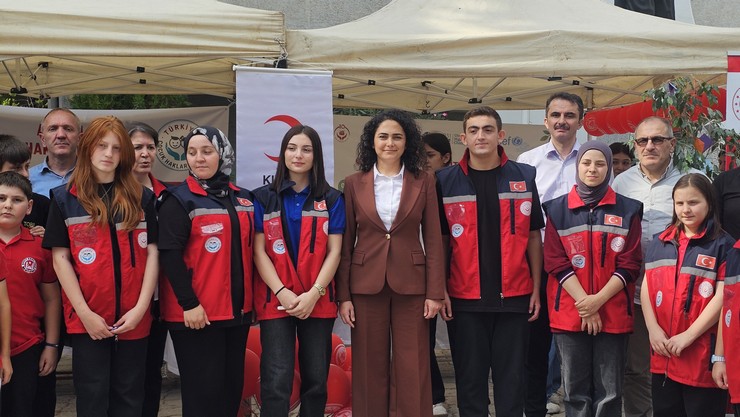 artvinde-iklim-degisikligi-farkindalik-etkinligi-duzenlendi-7.jpg