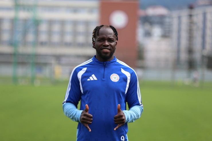 aykur-rizesporlu-sowedan-gol-beklentisi-yorumu-2.jpg