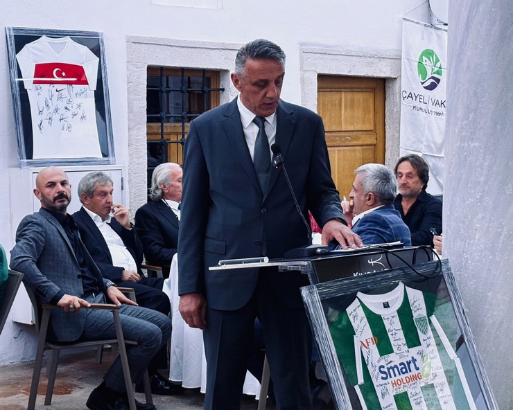 istanbulda-duzenlenen-gorkemli-vefa-ve-destek-gecesi-cayelili-burokratlari-is-dunyasinin-onde-gelen-isimlerini-ve-spor-camiasini-ayni-cati-altinda-bulusturdu-1.jpg