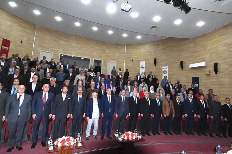 erzurumda-30-sultan-sekisi-toplantisinda-zengezur-koridorunun-onemi-ele-alindi-9.jpg