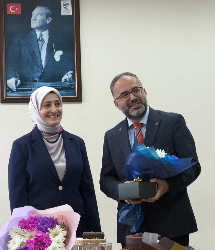 recep-tayyip-erdogan-universitesi-rteu-tip-fakultesi-dahili-tip-bilimleri-bolumu-radyoloji-anabilim-dali-baskani-ve-ogretim-uyesi-prof-dr-fatma-beyazal-celiker-tip-fakultesine-ve-5.jpg