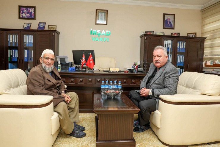 ak-parti-rize-il-teskilatindan-zavendikli-mustafa-hoca-kuran-kursuna-ziyaret-15.jpg