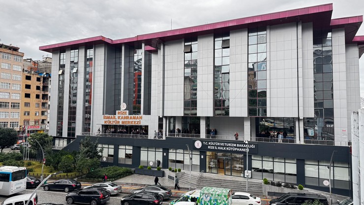 rize-ticaret-ve-sanayi-odasi-rtso-organ-secimleri-ismail-kahraman-kultur-merkezinde-saat-09-00-itibariyla-baslayan-oy-verme-islemleriyle-basladi-13.jpg