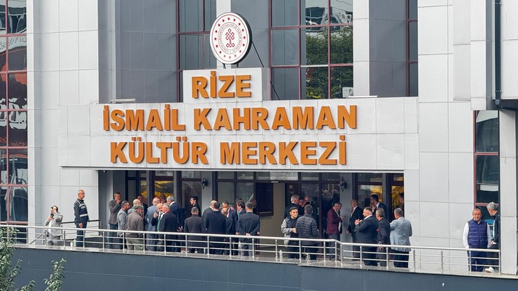 rize-ticaret-ve-sanayi-odasi-rtso-organ-secimleri-ismail-kahraman-kultur-merkezinde-saat-09-00-itibariyla-baslayan-oy-verme-islemleriyle-basladi-14.jpg