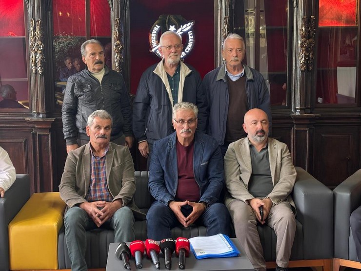 kurem-der-genel-baskani-cebi-tsunami-ne-yazik-ki-karadenizde-karadan-gelecektir-1.jpg