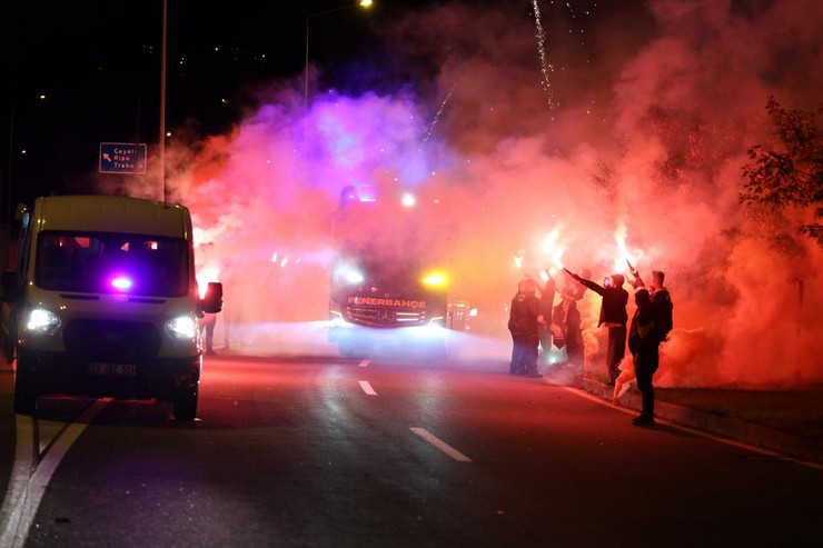 fenerbahce-caykur-rizespor-karsilasmasi-icin-rizeye-geldi-7.jpg