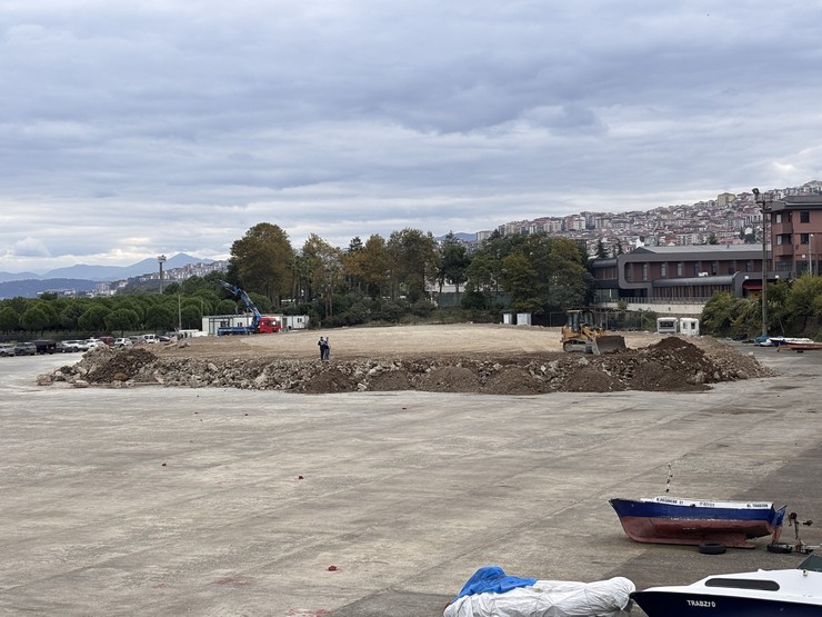 yeni-trabzon-havalimani-icin-denizde-sondaj-karada-dolgu-calismalari-basladi-5.jpg