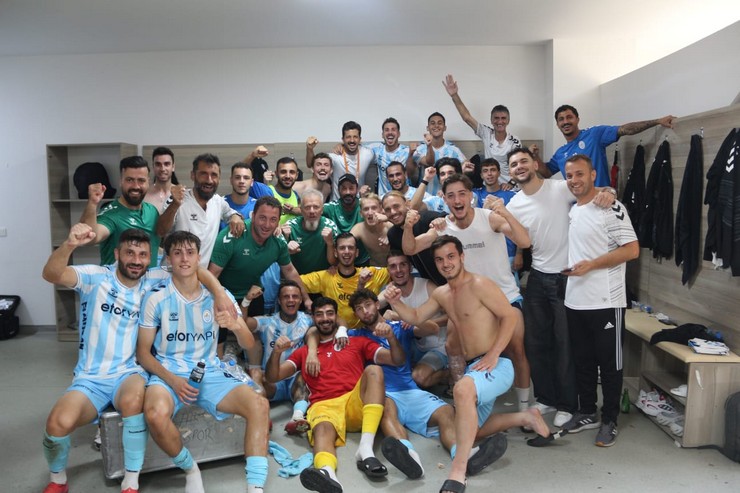 pazarspor-ligin-6-haftasinda-deplasmanda-duzce-cam-duzcespor-ile-karsi-karsiya-6.jpg