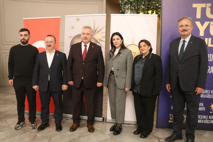 ak-parti-genel-baskan-yardimcisi-nilhan-ayanrizede-bir-dugun-salonunda-duzenlenen-turkiye-yuzyili-bulusmalari-programina-katildi-18.jpg