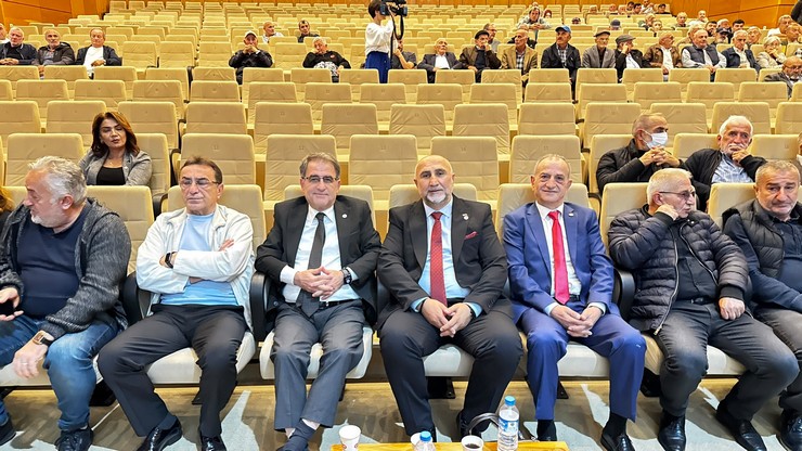 chp-genel-baskani-ozgur-ozel-ve-ekrem-imamoglunun-birlik-mesajlariyla-damga-vurdugu-yeni-parti-rize-il-baskanligi-on-seciminde-heyecan-zirvede-1.jpg