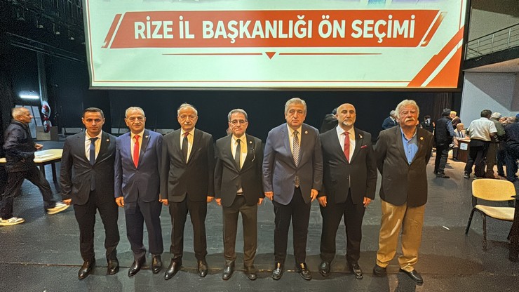 yeni-parti-rize-il-baskanligi-icin-on-secim-heyecani-1223-delege-sandik-basinda-12.jpg