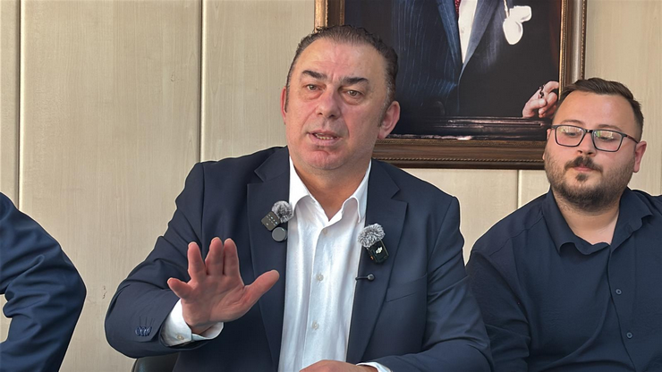 cumhuriyet-halk-partisi-chp-rize-il-baskani-muhittin-bayrak-il-baskanligi-binasinda-duzenledigi-basin-toplantisinda-gundeme-dair-degerlendirmelerde-bulundu-10.png