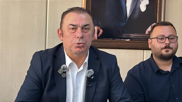 cumhuriyet-halk-partisi-chp-rize-il-baskani-muhittin-bayrak-il-baskanligi-binasinda-duzenledigi-basin-toplantisinda-gundeme-dair-degerlendirmelerde-bulundu-4.png