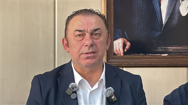 cumhuriyet-halk-partisi-chp-rize-il-baskani-muhittin-bayrak-il-baskanligi-binasinda-duzenledigi-basin-toplantisinda-gundeme-dair-degerlendirmelerde-bulundu-8.png