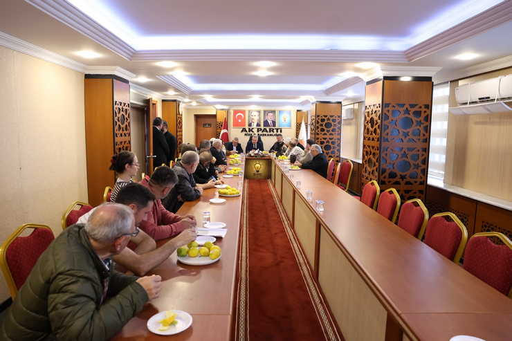 ak-parti-rize-il-baskani-yilmaz-katmer-tibbi-sekreter-temizlik-gorevlisi-ve-guvenlik-gorevlisi-olarak-recep-tayyip-erdogan-sehir-hastanesine-4-bin-isci-alinacagini-kaydetti-15.png