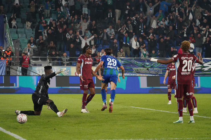 aykur-rizespor-trabzonspor-maci-gennaro-borrelli-1.png