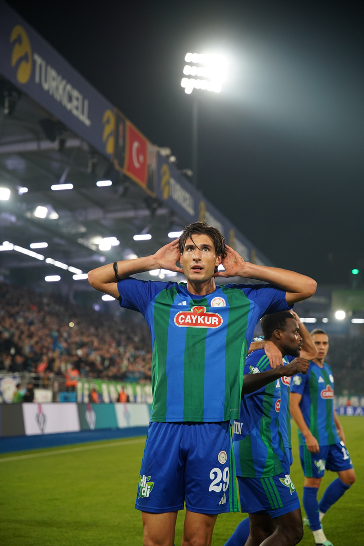 aykur-rizespor-trabzonspor-maci-gennaro-borrelli-2.png