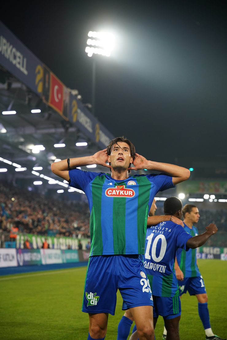 aykur-rizespor-trabzonspor-maci-gennaro-borrelli-3.png