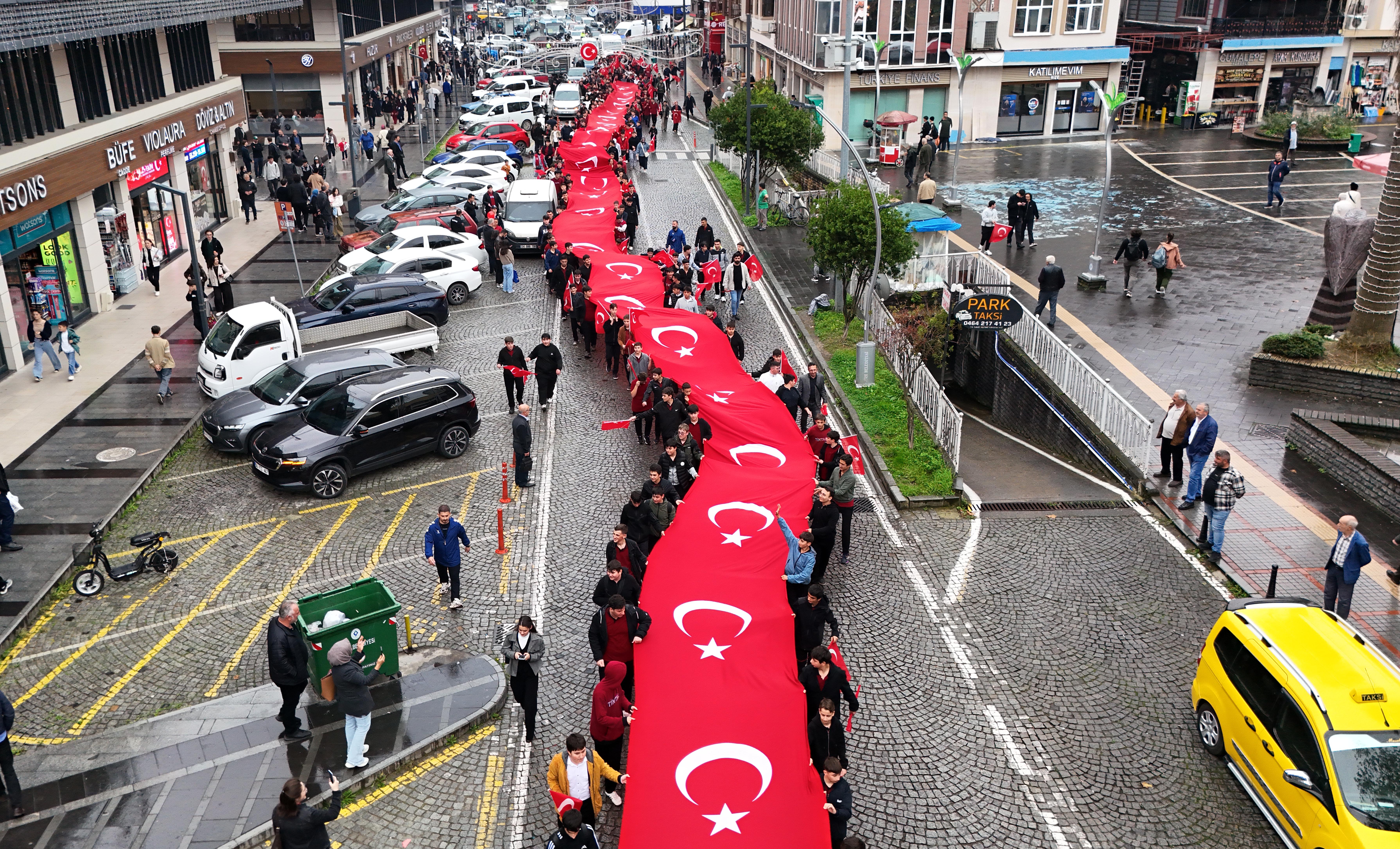 aa-20261028-42889117-42889116-rizede-29-ekim-cumhuriyet-bayrami-kutlaniyor.jpg