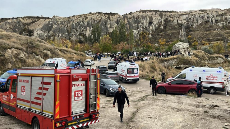 nevsehirin-goreme-beldesinde-coken-peribacasinda-kayaliklarin-altinda-kalarak-hayatini-kaybeden-3-kisinin-fatih-eray-tuna-31-ile-esi-begum-cetinkaya-tuna-31-ve-fransiz-turist-cy.png