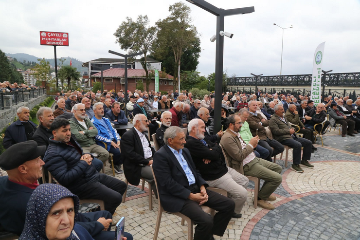 eski-basbakan-a-mesut-yilmaz-vefatinin-6-yil-donumunde-memleketi-cayelide-anildi-anma-torenine-katilan-hemsehrileri-merhum-basbakan-icin-rize-il-genelinde-valilik-ve-belediye-onc-18.png