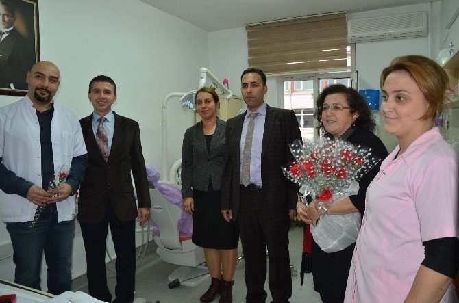 Diş Hekimleri Günü Kutlandı