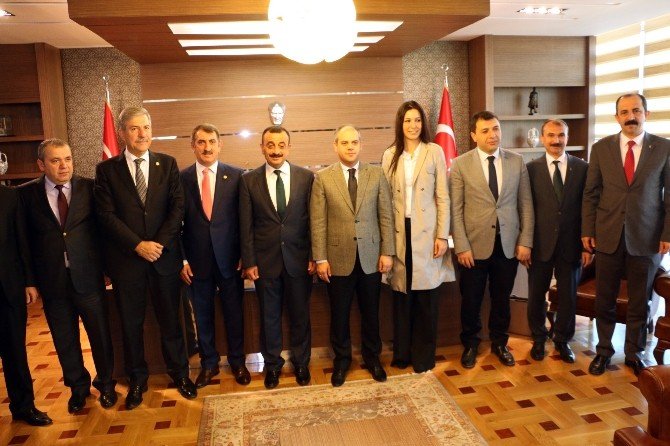 Ak Parti Samsun Milletvekilleri Mazbatalarını Aldı
