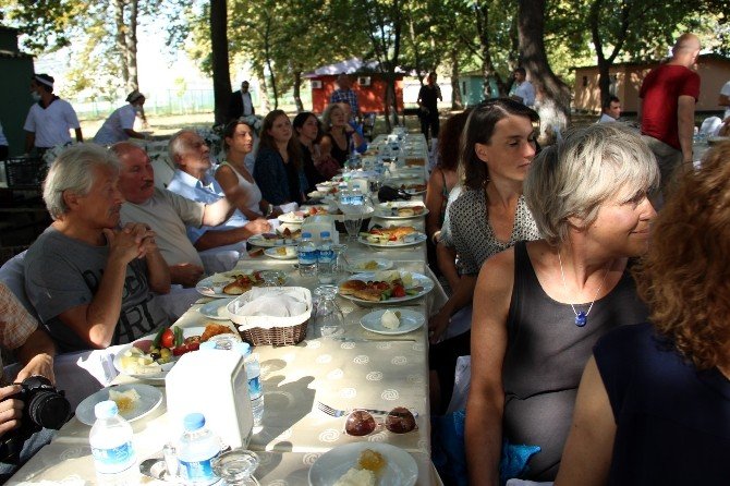Uluslararası Yalova Sanat Bienali Başladı