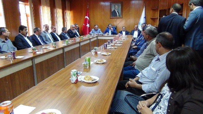 Hdp’li Meclis Üyesi Ak Parti’ye Katıldı